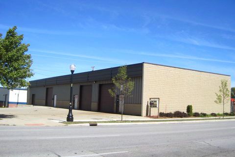 Downtown Multi-Tenant Industrial Space: 919 Monroe St, Fort Wayne, IN 46802